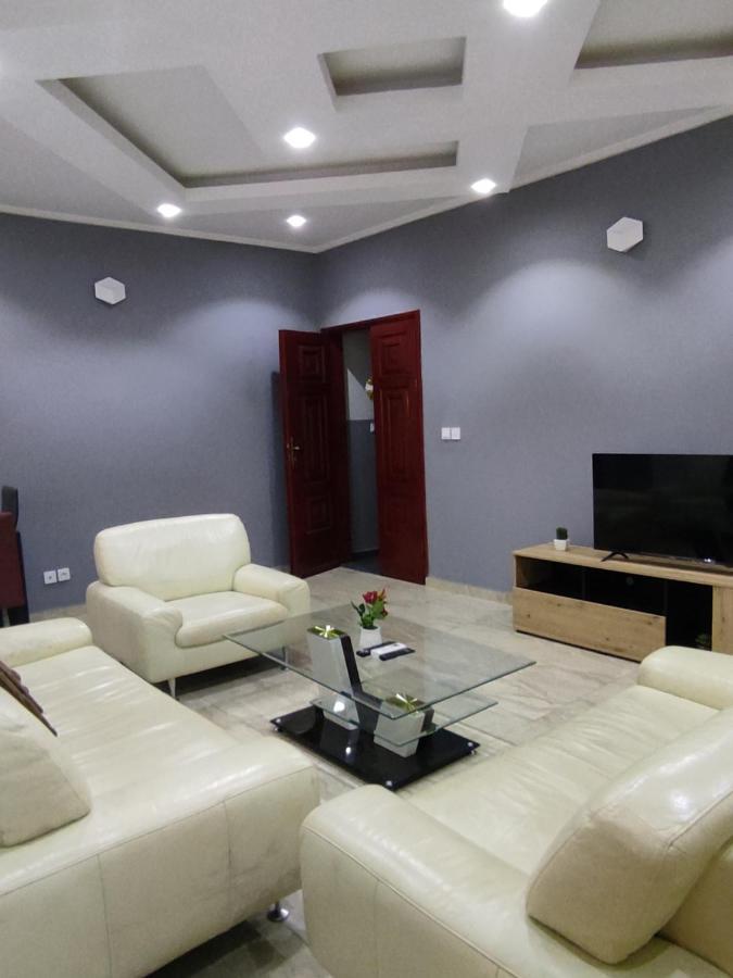 Hotel Appart B4UYaoundé エクステリア 写真