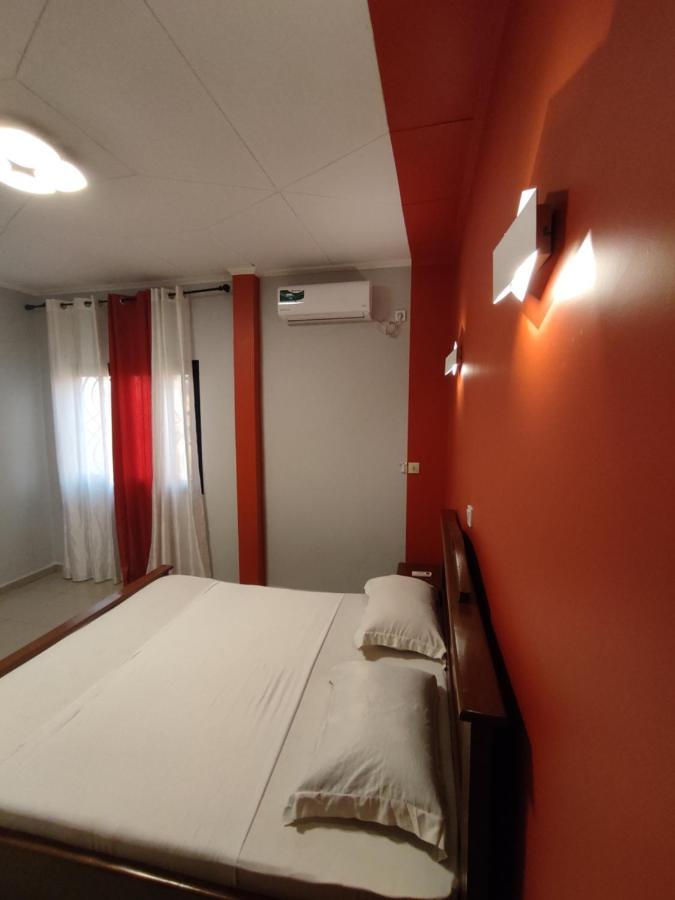 Hotel Appart B4UYaoundé エクステリア 写真
